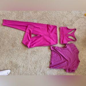 Set Active three piece set! In a pink color! Barely ever worn!